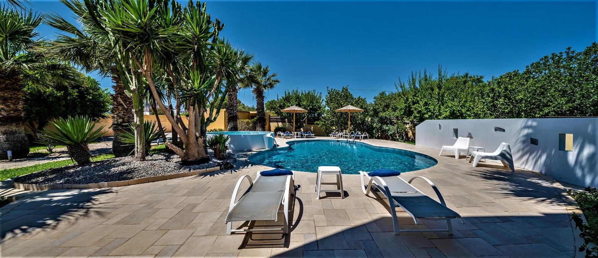 Xenos Villa 2 With A Private Pool,Near The Sea Tigkaki  Exterior photo